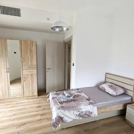 16th Floor Sky View With Pool And Fitness