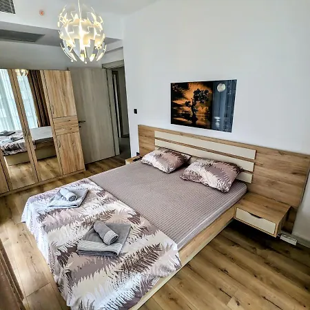 16th Floor Sky View With Pool And Fitness Apartment Skopje