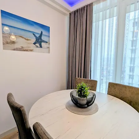 16th Floor Sky View With Pool And Fitness Apartament Skopje